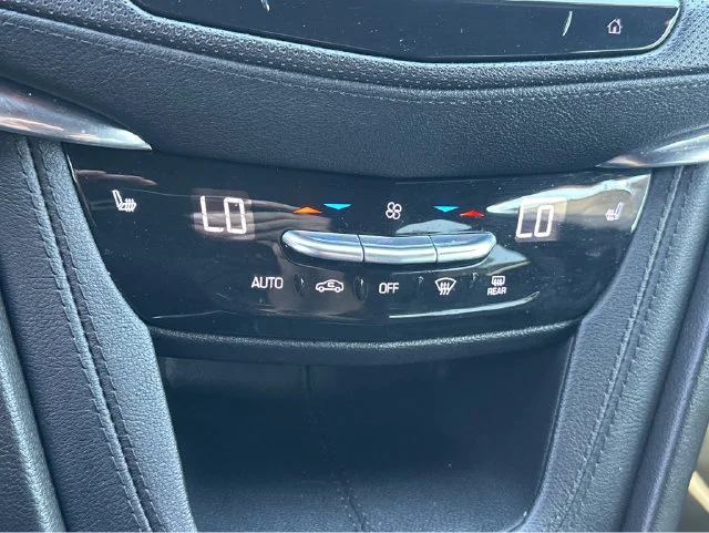2022 Cadillac XT6 Luxury - Photo 23