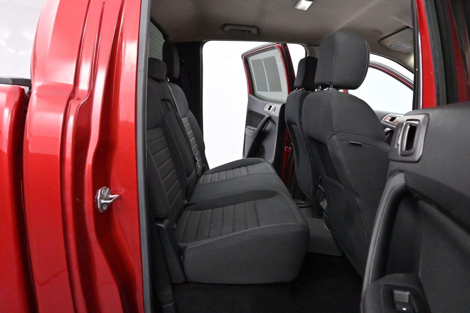 Used 2021 Rapid Red Metallic Tinted Clearcoat Ford XLT image 30