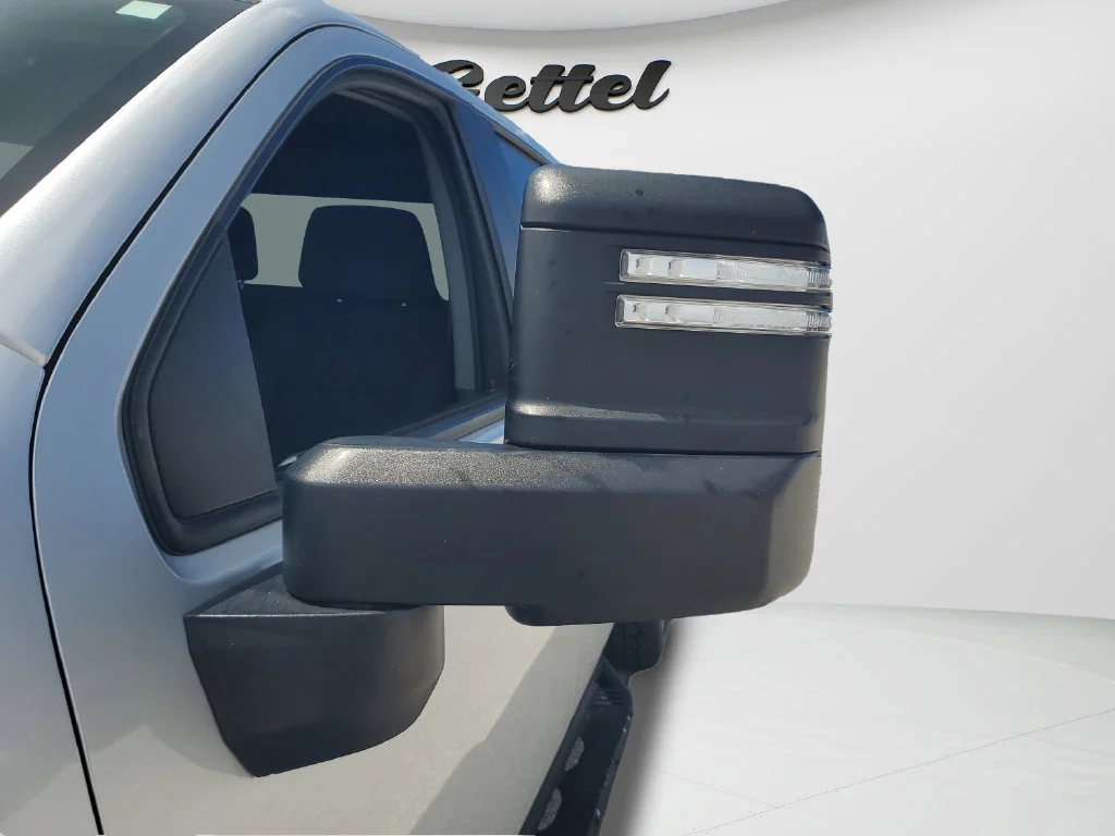 Used 2021 SILVER ICE METALLIC Chevrolet Custom image 11