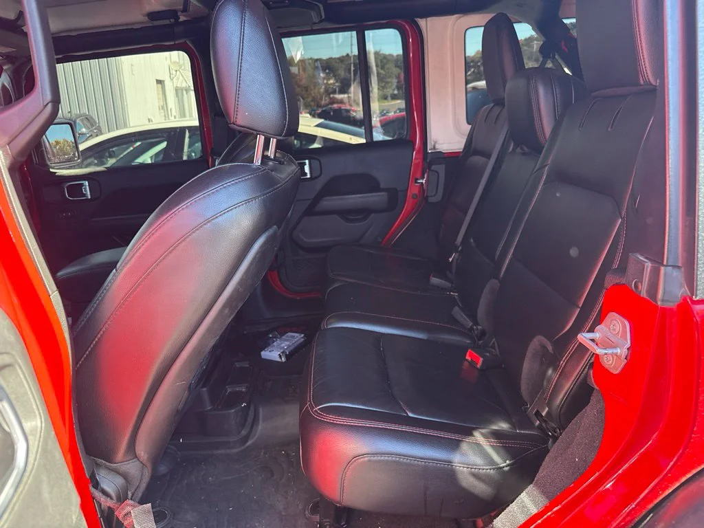 Used 2021 Red Jeep Unlimited Rubicon image 6
