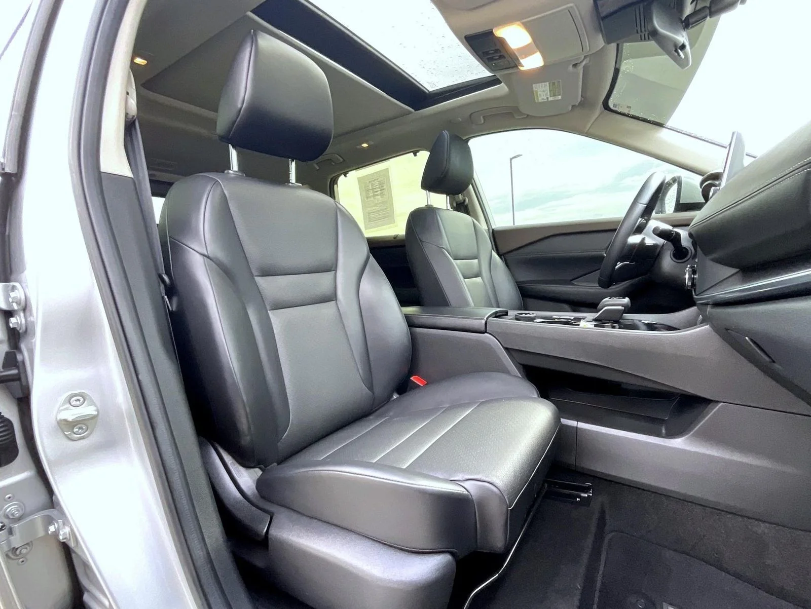 Used 2023 Silver Nissan SV image 16