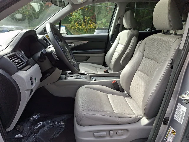 Used 2020 Silver Honda RTL image 14