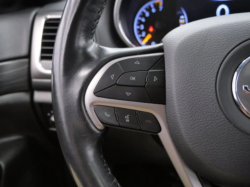 Certified Used 2020 Gray Jeep Laredo image 22