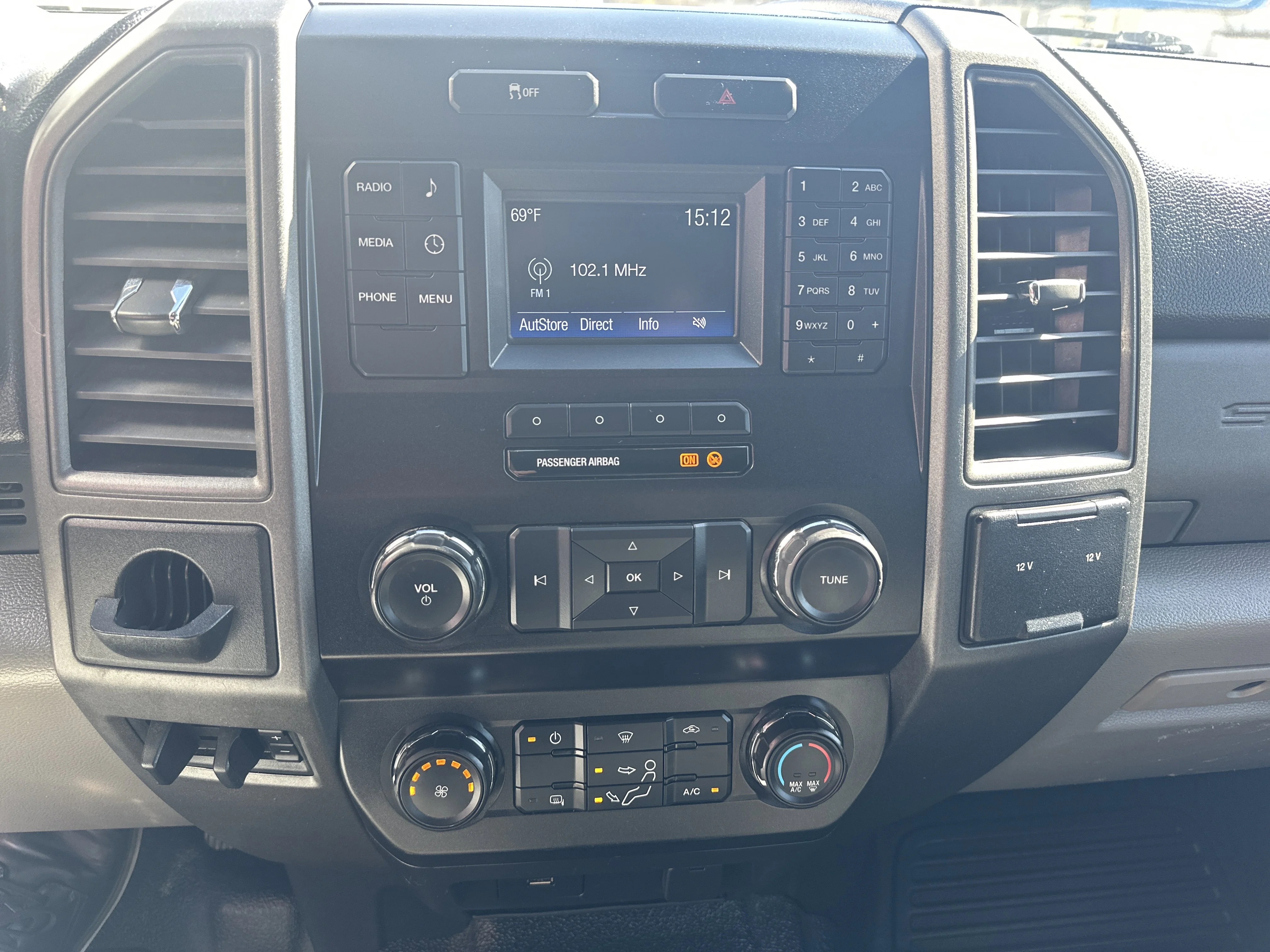Used 2019  Ford  image 14