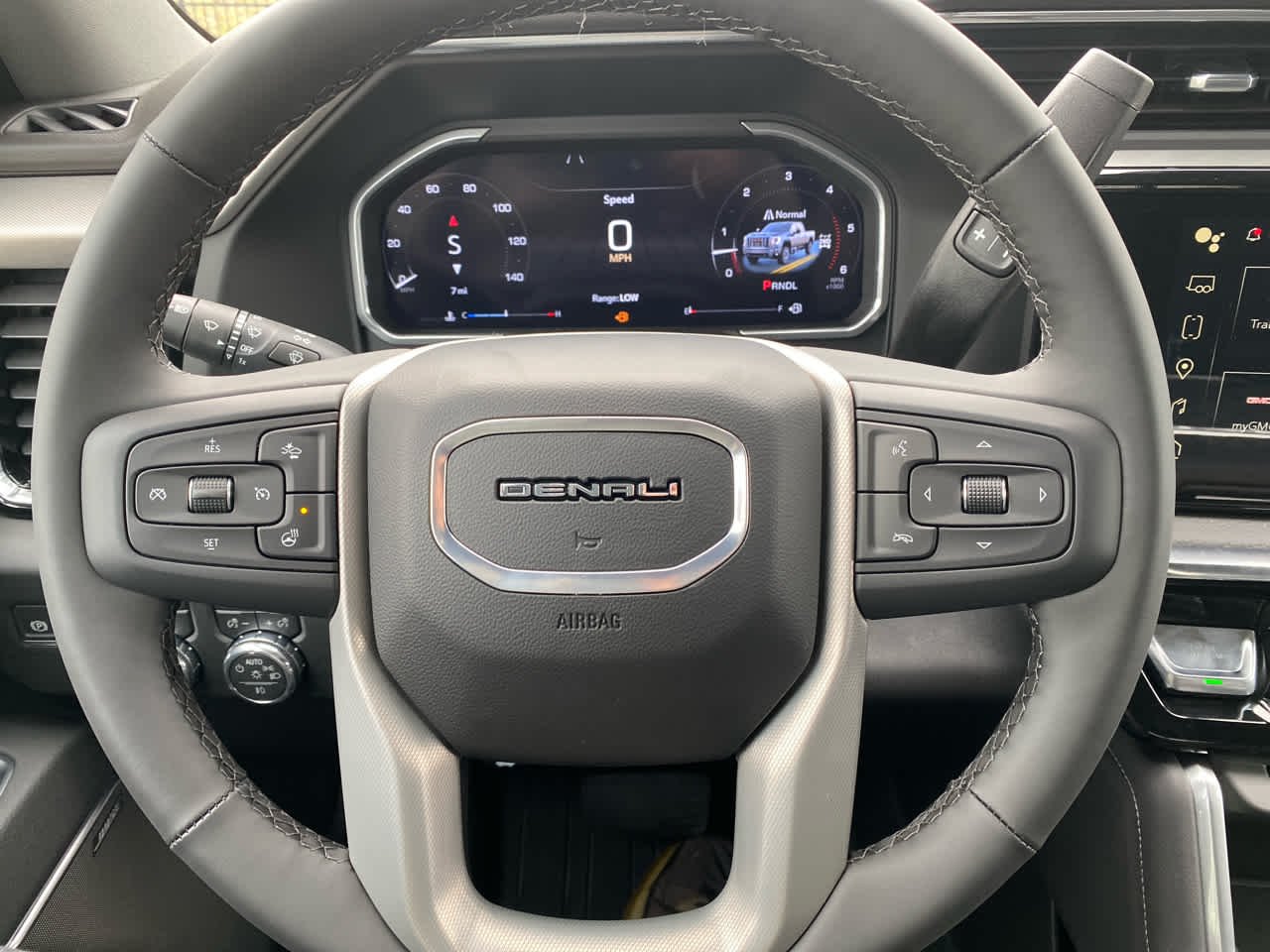 2026 GMC Sierra 2500HD Denali - Photo 17
