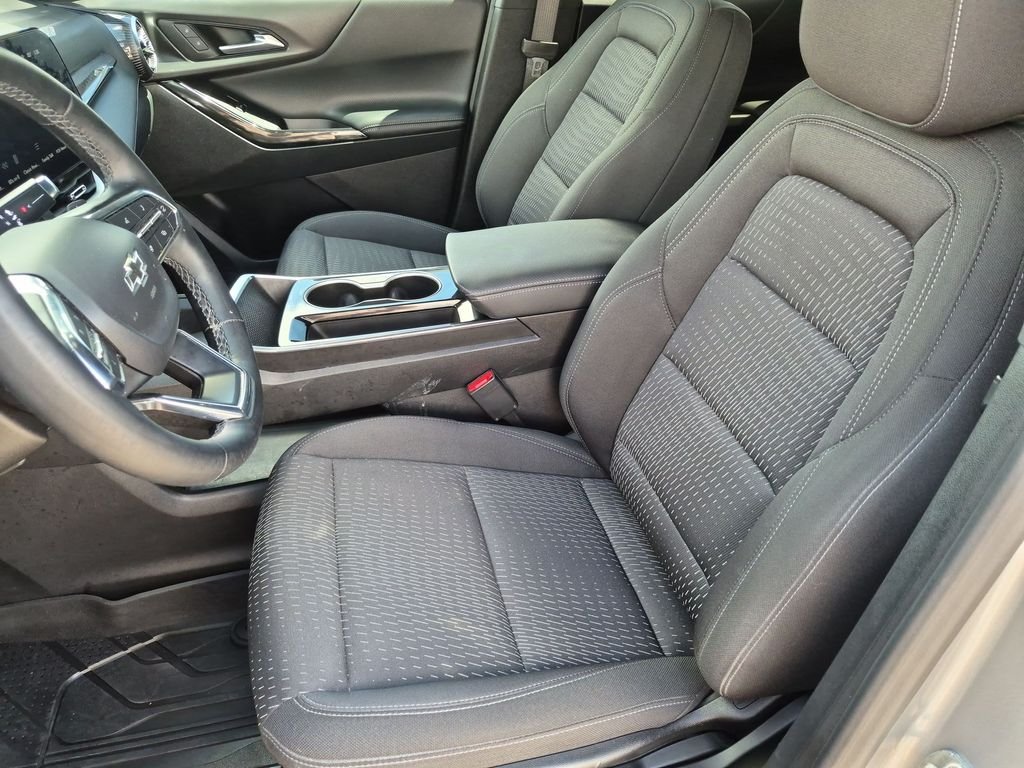 Used 2025 Gray Chevrolet LT image 12