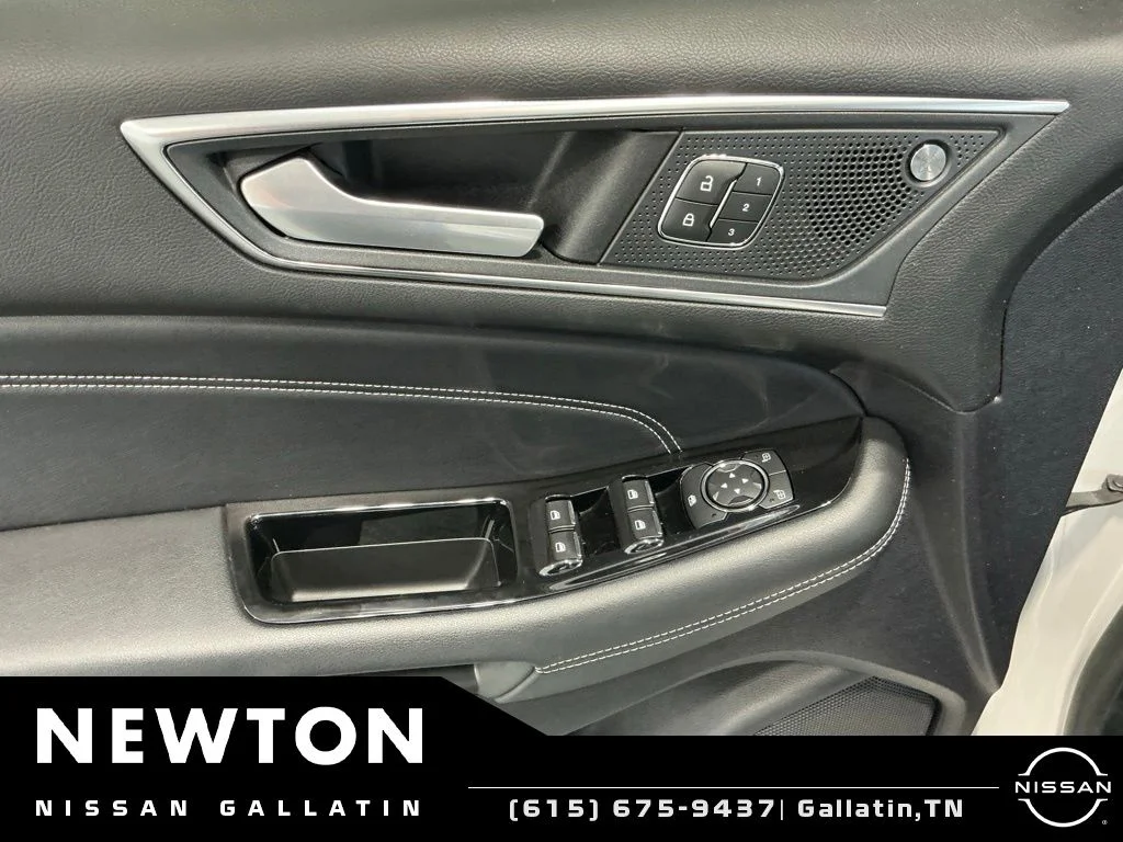 Used 2019 White Platinum Clearcoat Metallic Ford Titanium image 47