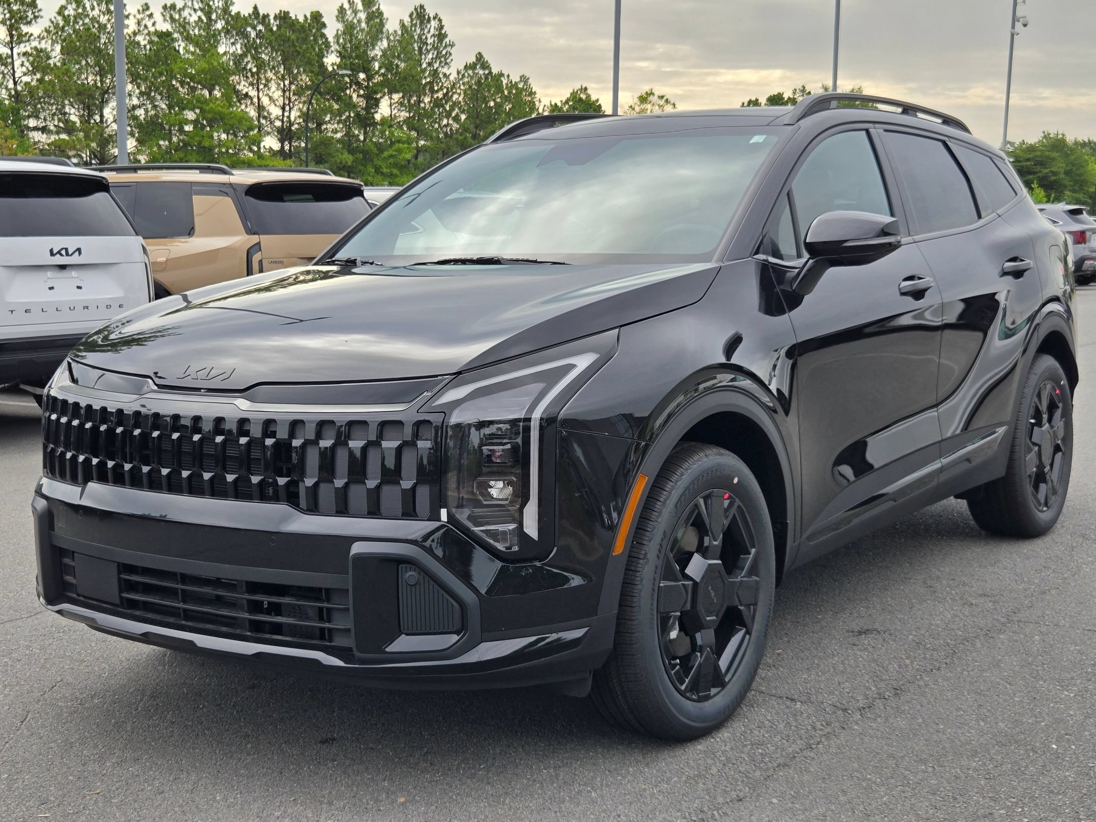 New 2026 Fusion Black Kia X-Line image 3