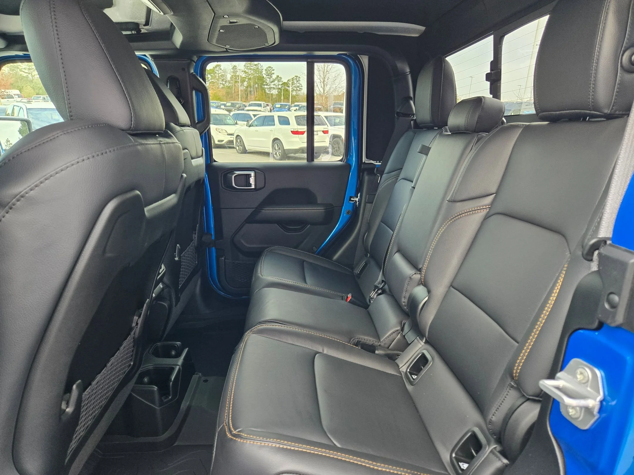 New 2026 Hydro Blue Pearlcoat Jeep Sahara image 25