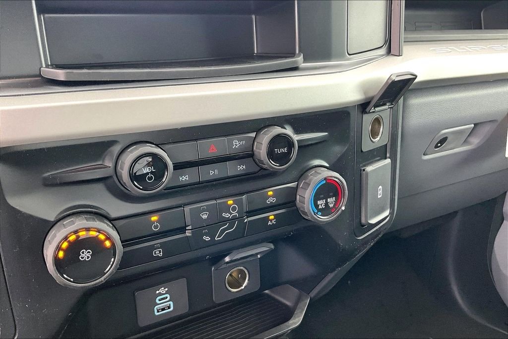 New 2026 Ford Super Duty F-250 XL 4D Crew Cab