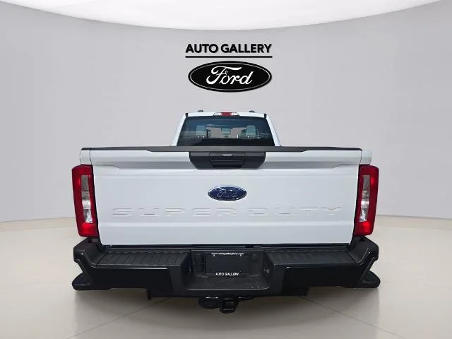 New 2026 Oxford White Ford F-350® XL image 32