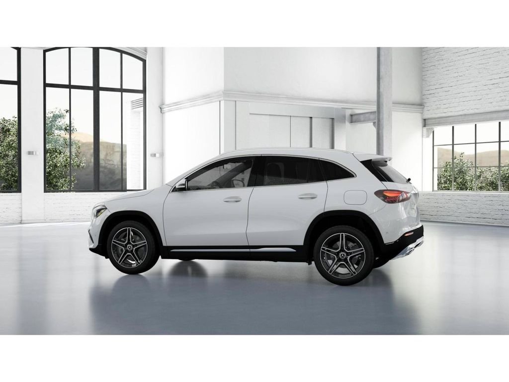 New 2026 Polar White Mercedes-Benz GLA 250 image 32