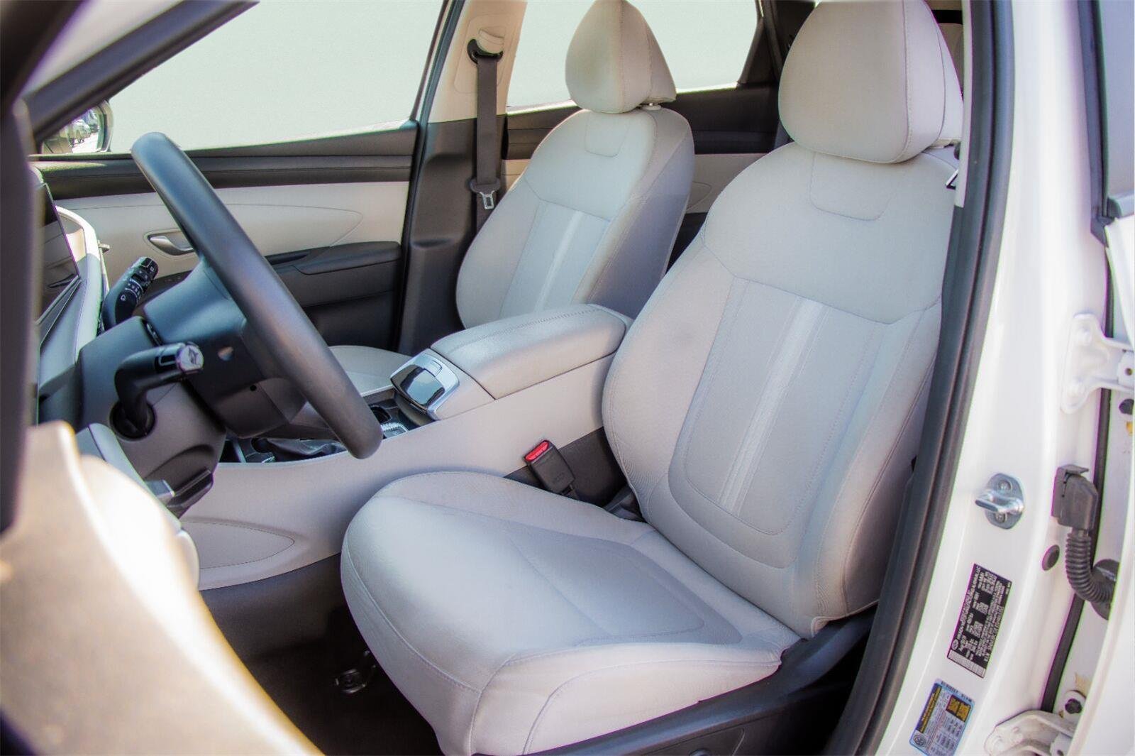 Used 2025 Serenity White Pearl Hyundai SEL image 6