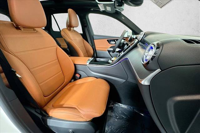 New 2026 Polar White Mercedes-Benz GLC 300 image 56