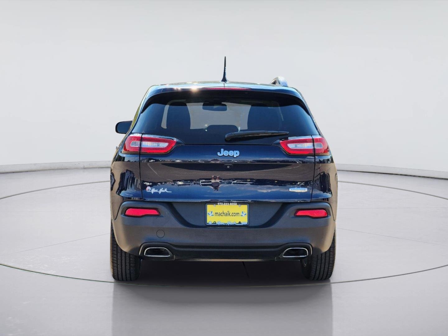 Used 2016 True Blue Pearlcoat Jeep Latitude image 5