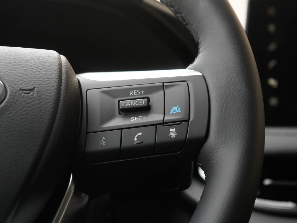 Certified Used 2026 Mineral Black INFINITI LUXE image 15