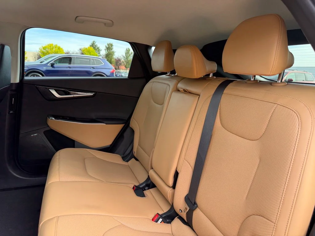 Used 2023 Deep Forest Green Kia GT-Line image 29