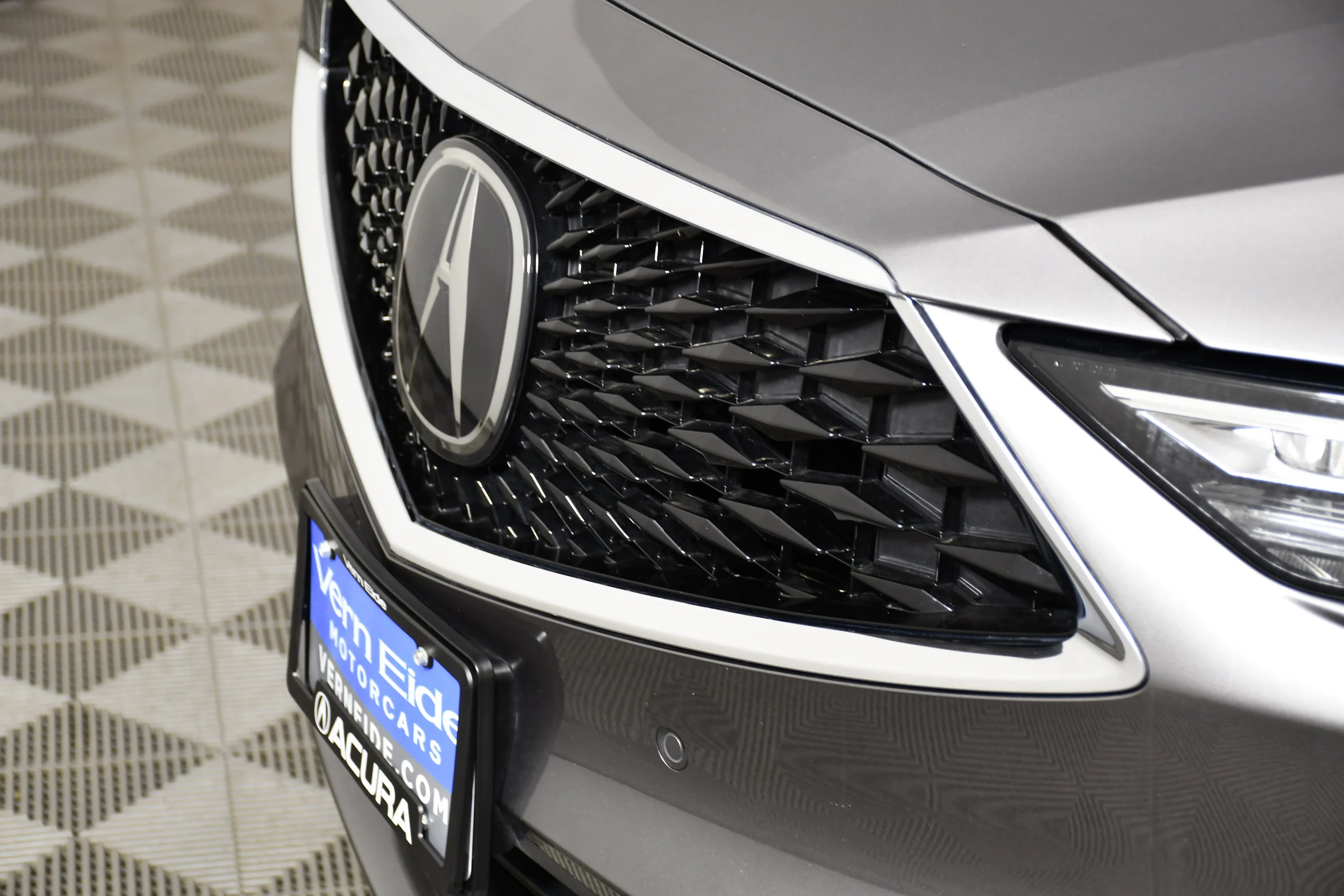 Certified Used 2024 Liquid Carbon Metallic Acura w/Technology Package image 11