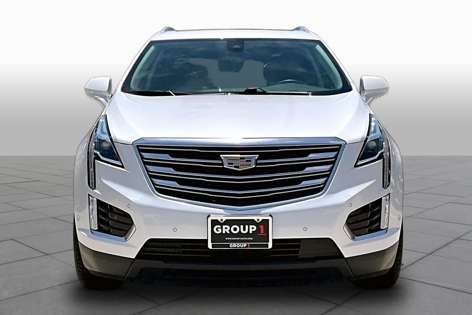 Used 2017 Crystal White Tricoat Cadillac Premium Luxury FWD image 4