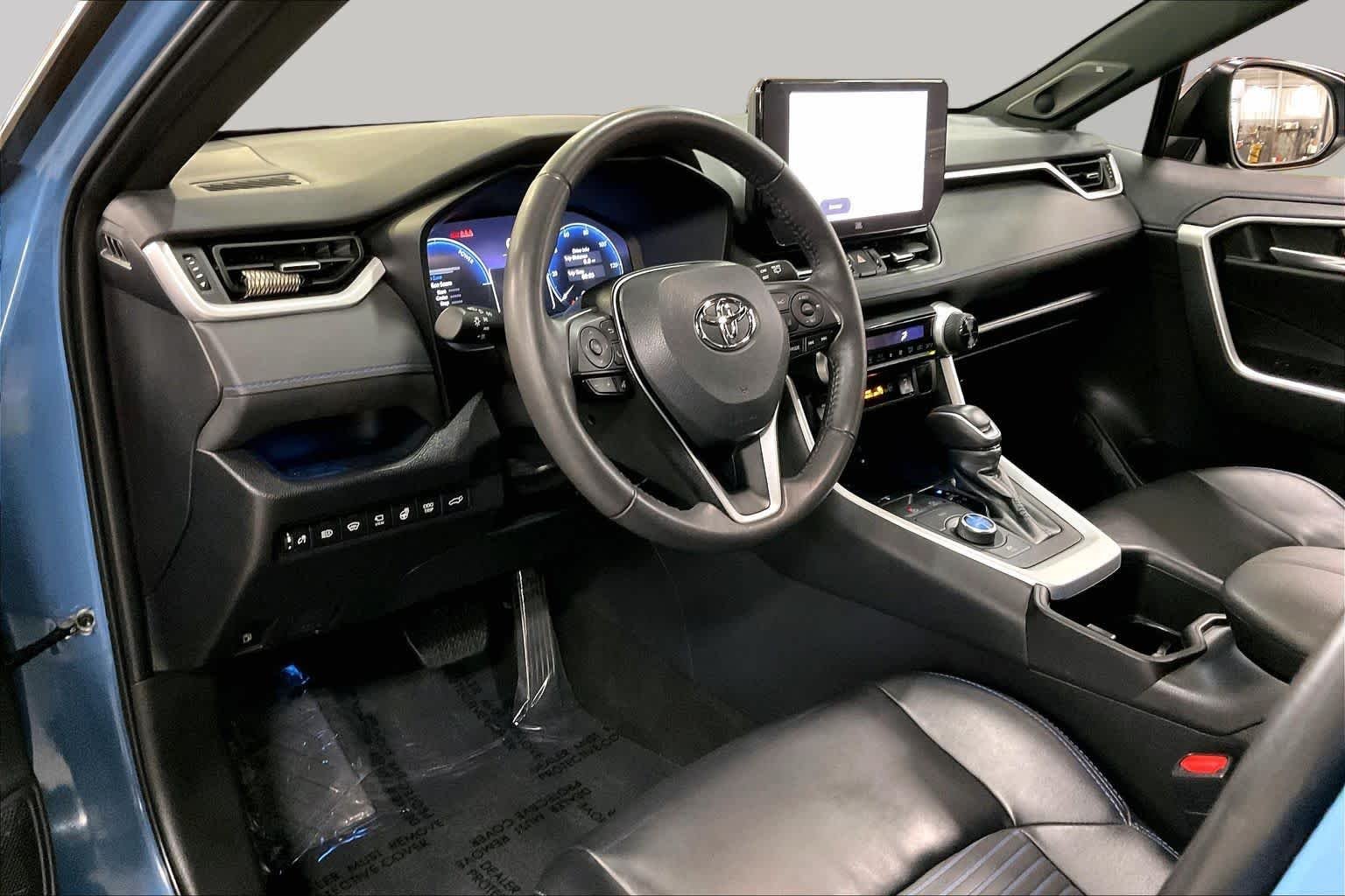 Used 2023 Cavalry Blue/Midnight Black Metallic Toyota Hybrid XSE image 18