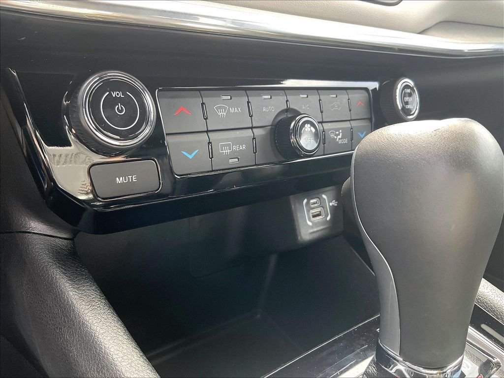 Used 2024 Blue Jeep Limited image 25
