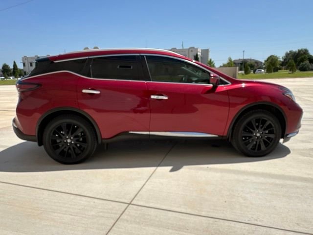 Used 2021 Red Nissan Platinum image 4