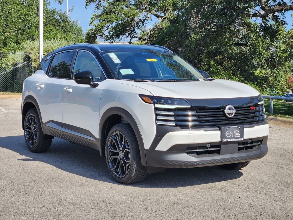 New 2026 Aspen White TriCoat / Super Black Two-tone Nissan SR image 3