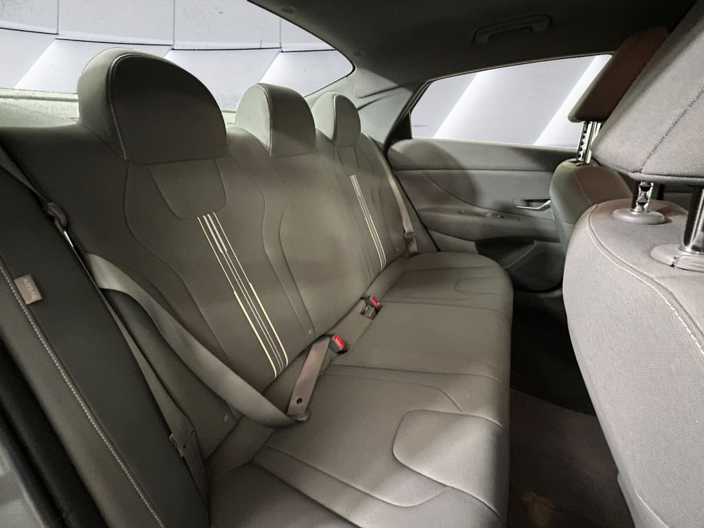 Used 2024 Silver Hyundai SEL image 16