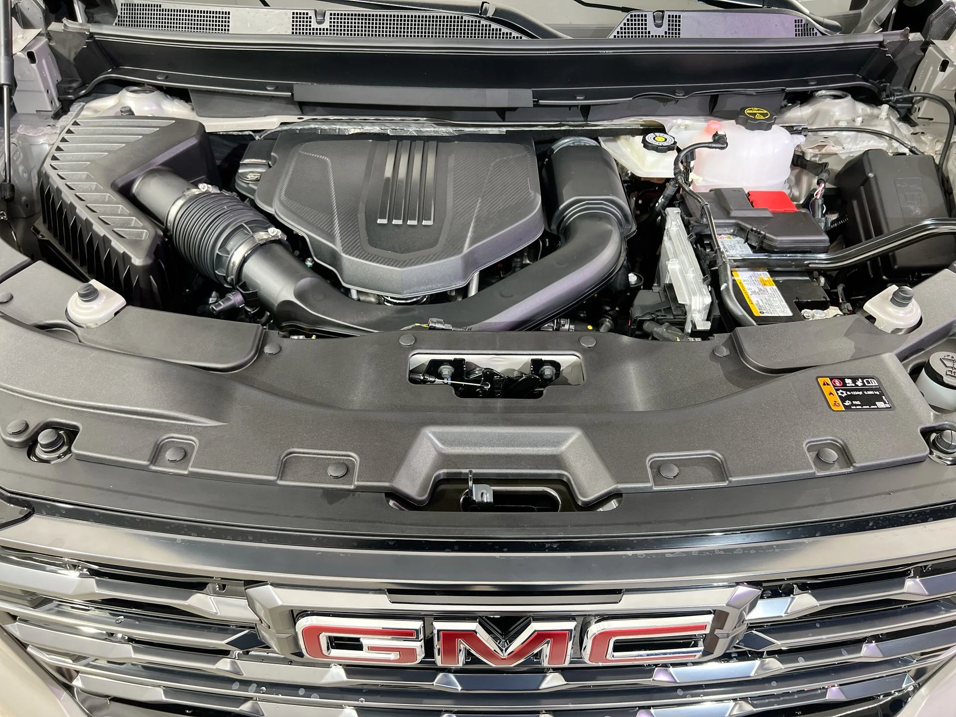 New 2026 Riverstone Metallic GMC AT4 image 60