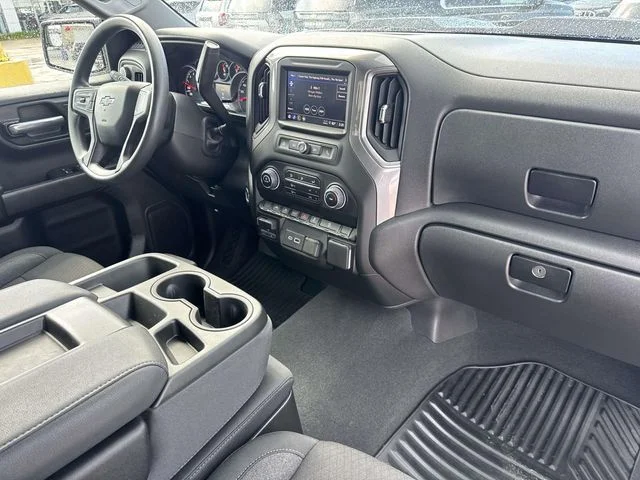 Used 2025 White Chevrolet Custom Trail Boss image 25