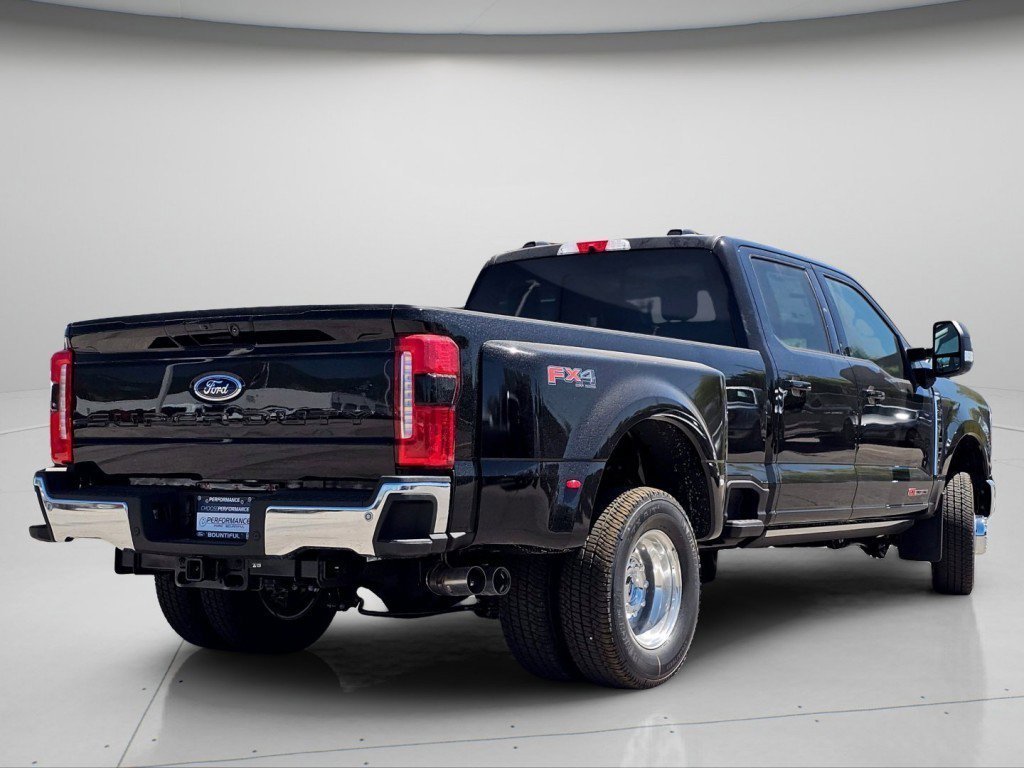 New 2026 Agate Black Metallic Ford LARIAT image 27