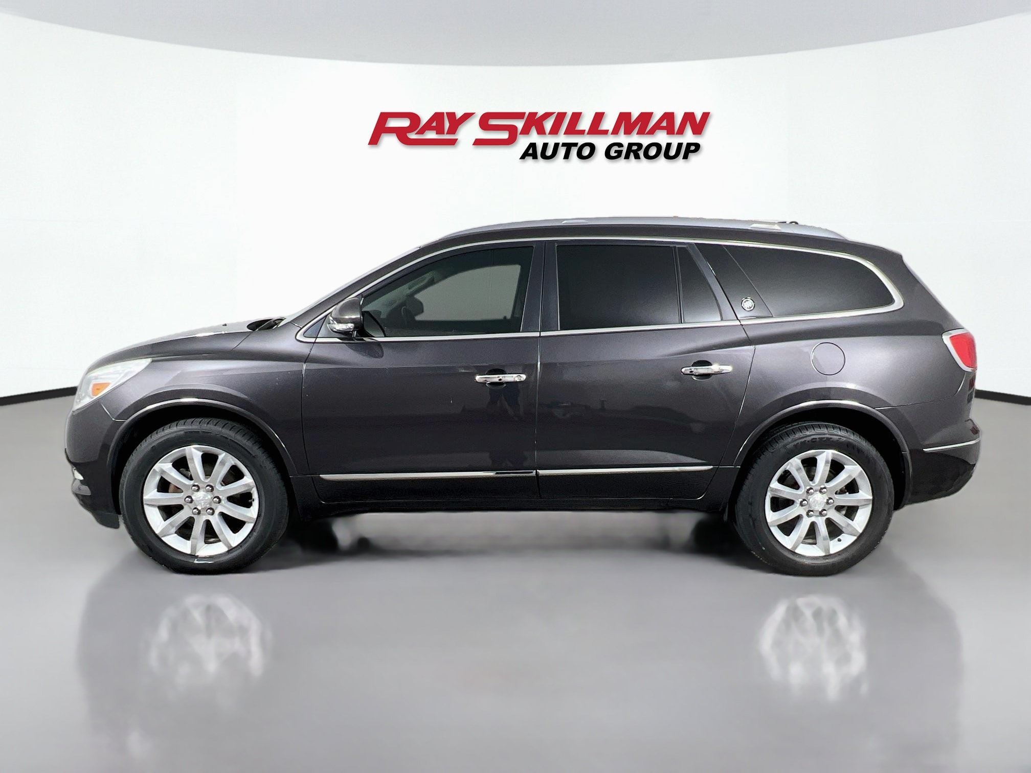 Used 2013 Iridium Metallic Buick PREMIUM image 4