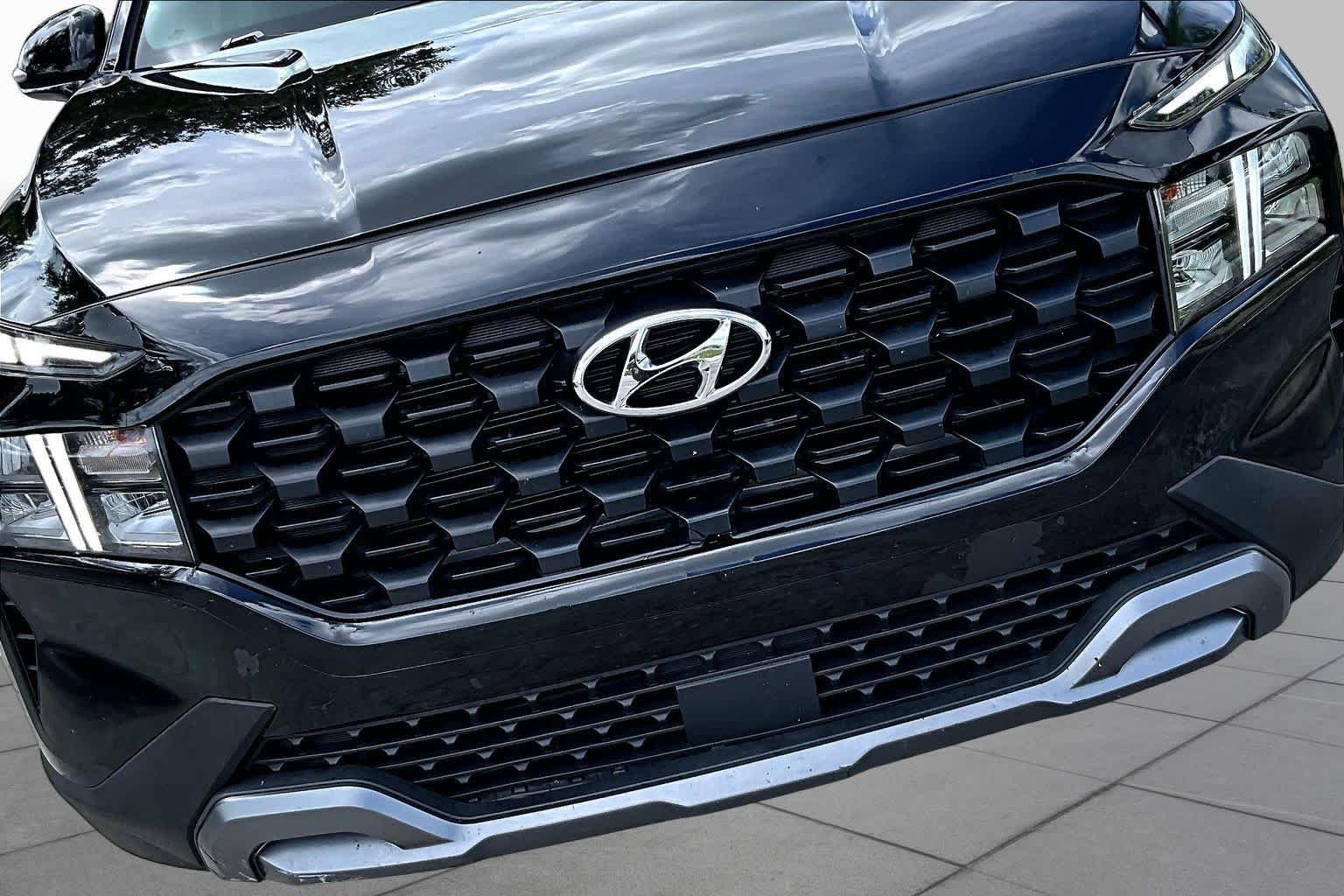 Used 2023 Twilight Black Hyundai XRT image 29
