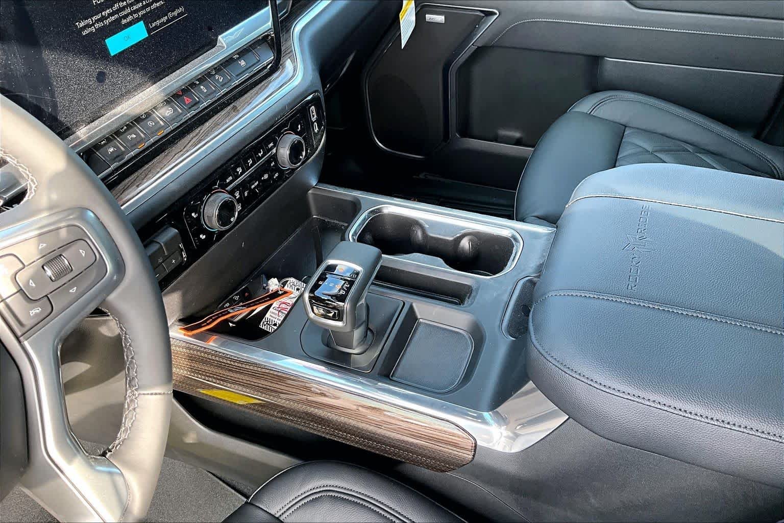 2026 Chevrolet Silverado 1500 RST - Photo 9