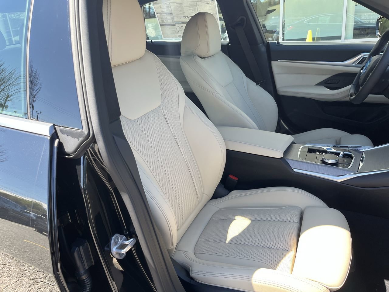 Used 2026 Black Sapphire Metallic BMW eDrive40 image 37