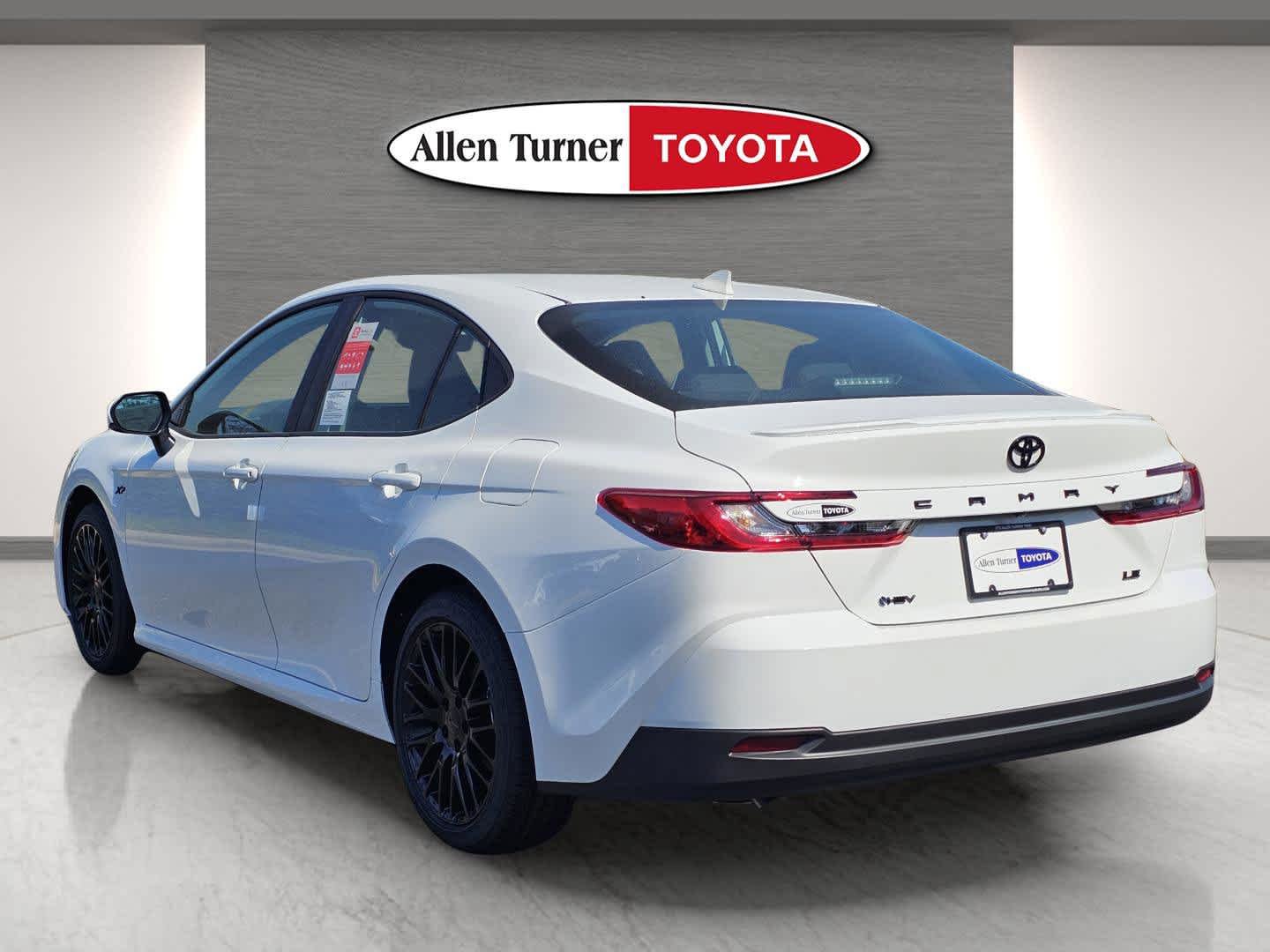New 2026 Ice Cap Toyota LE image 6