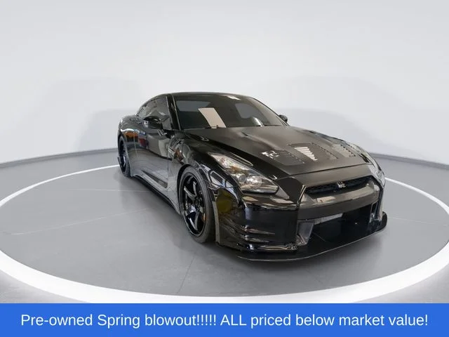 Used 2009 Black Nissan Premium image 9