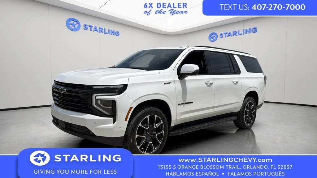 Used 2025 Iridescent Pearl Tricoat Chevrolet RST image 2
