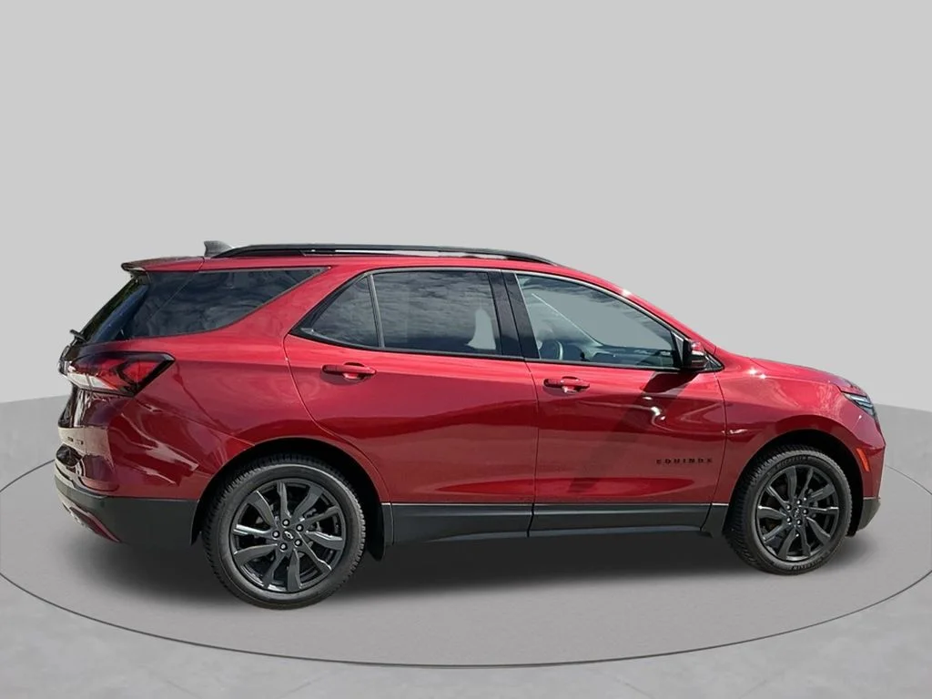Used 2023 Red Chevrolet RS image 15