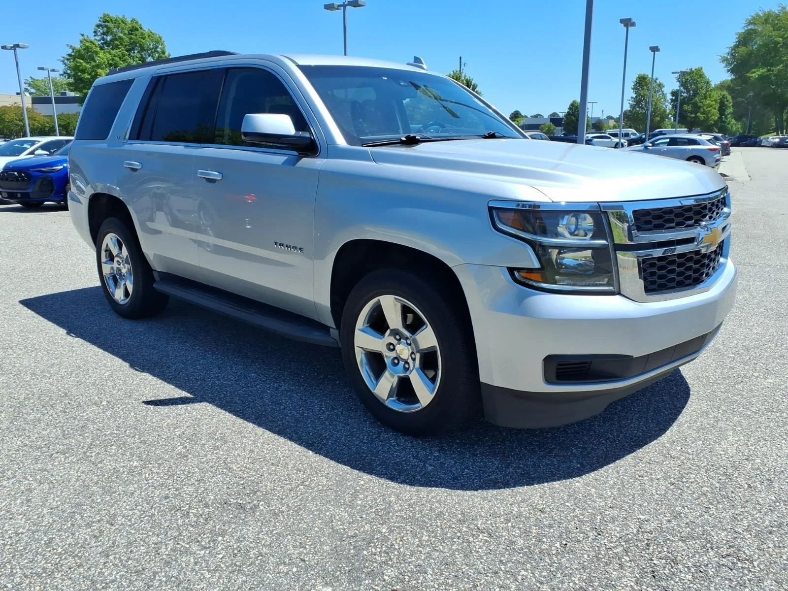 Used 2016 Silver Ice Metallic Chevrolet LT image 4