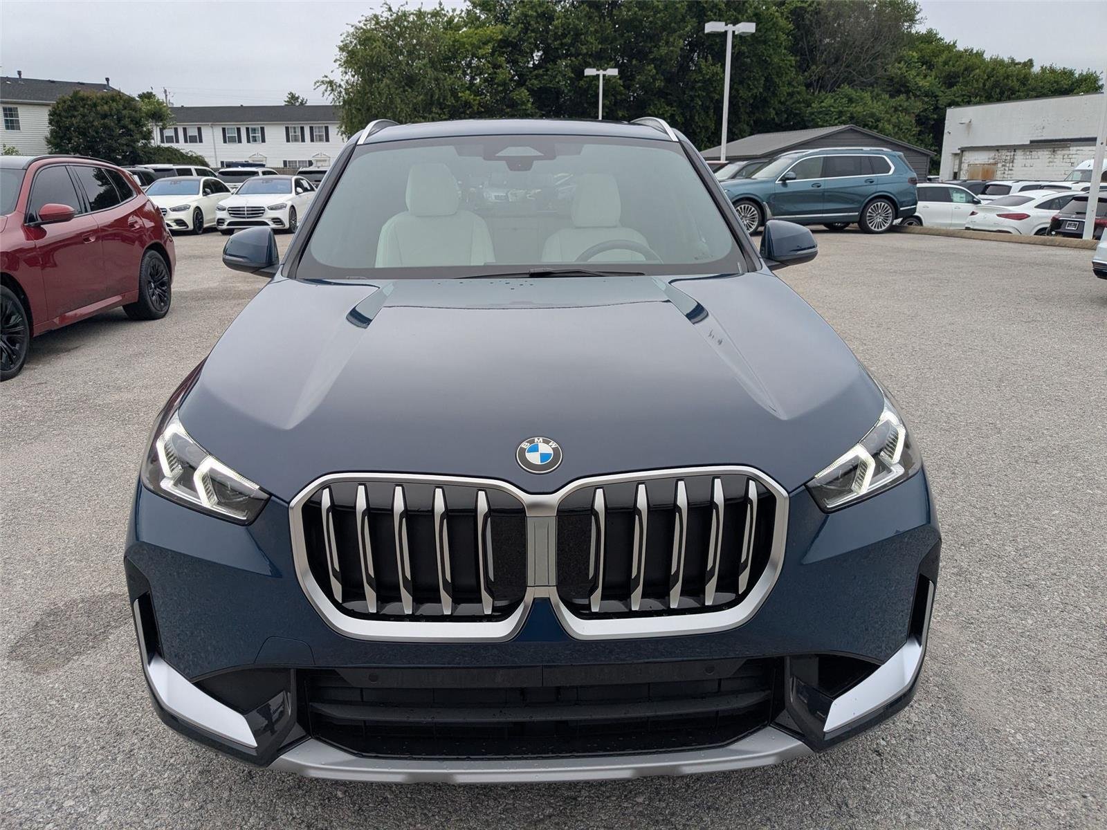 New 2026 Night Dusk Blue Metallic BMW xDrive28i image 2