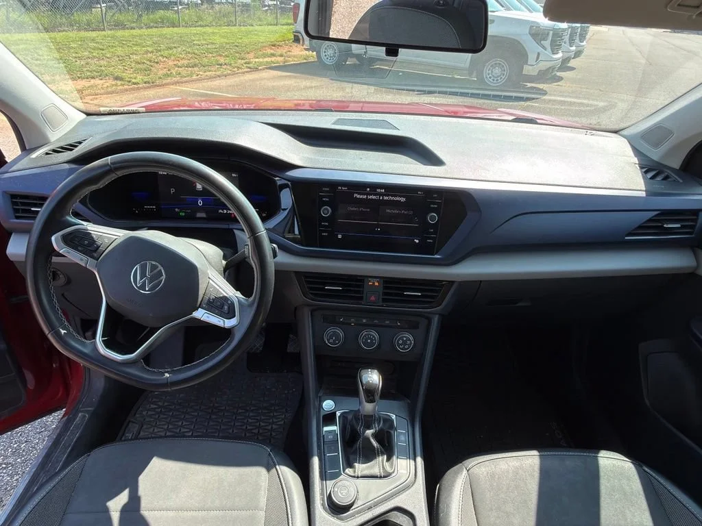 Used 2022 Red Volkswagen 1.5T SE image 18