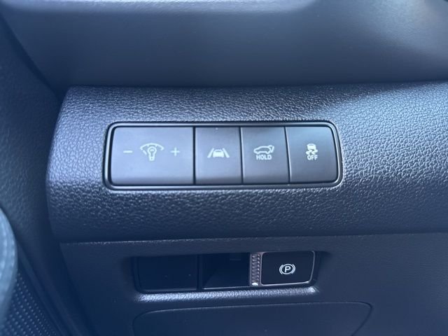 Used 2023 Shimmering Silver Pearl Hyundai SEL image 14