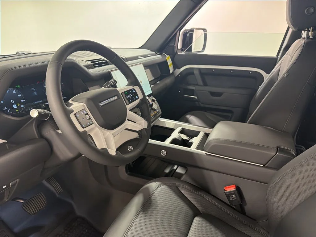 New 2026 Fuji White Land Rover S image 10