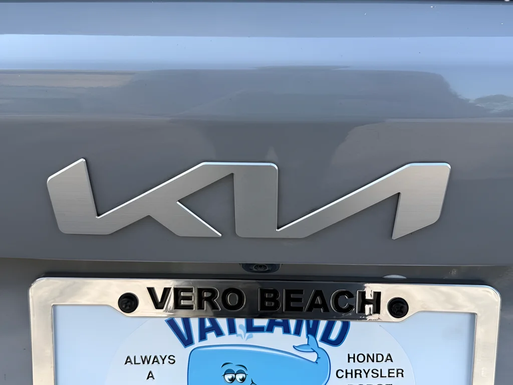 Used 2022 Gray Kia EX image 36
