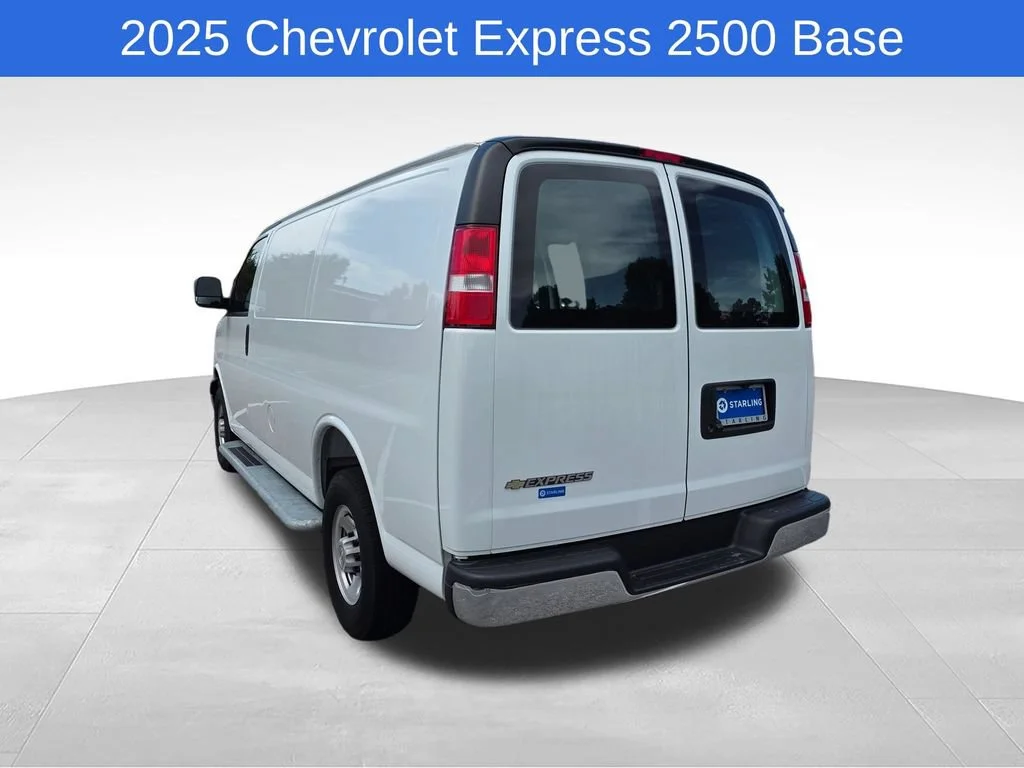 Used 2025 Summit White Chevrolet WT image 8