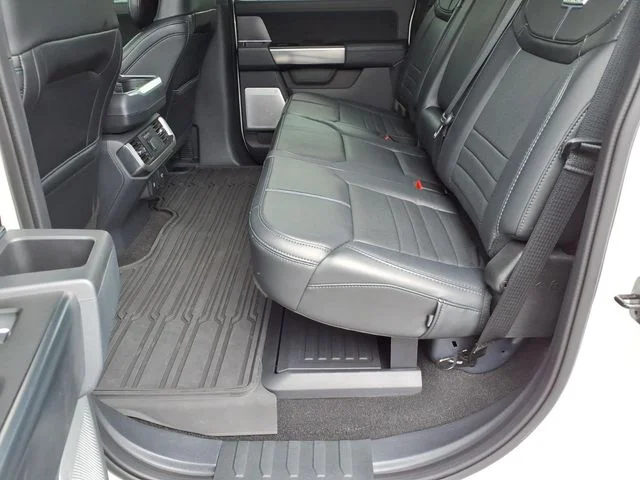 Used 2024 White Ford Platinum image 22
