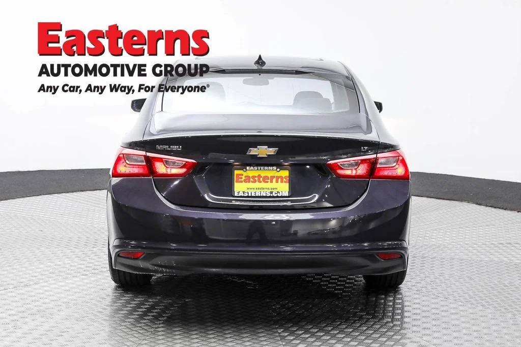 Used 2023 Gray Chevrolet LT image 6