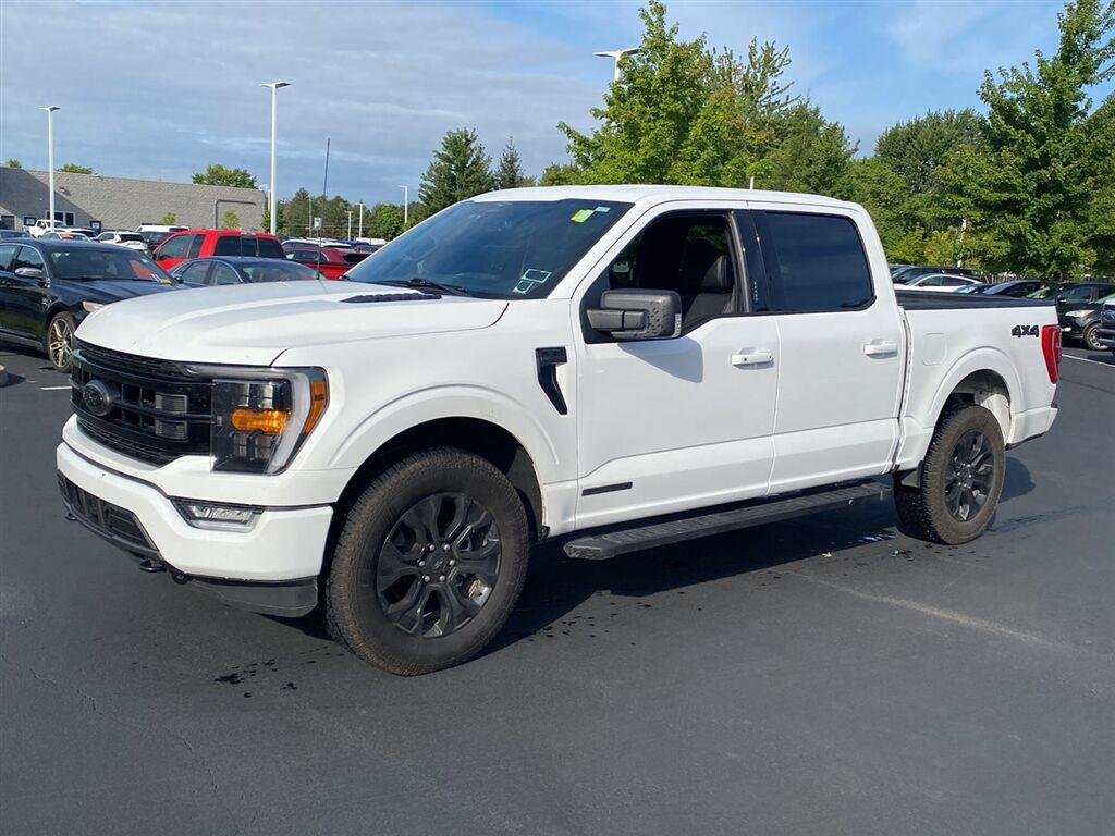 Used 2023 Oxford White Ford XLT image 6
