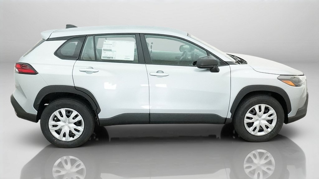 New 2026 Sonic Silver Toyota L image 7